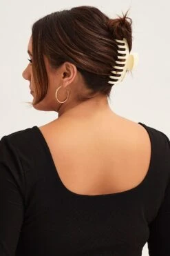 White Classic Claw Clip -You And All Fashion Store cacd00256 51s white 1