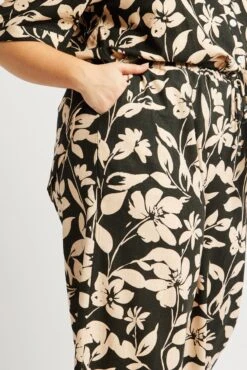 Black Floral Drawstring Wide Leg Linen Pants 11 Black Floral Drawstring Wide Leg Linen Pants -You And All Fashion Store cbt4064bx 47a floral 6