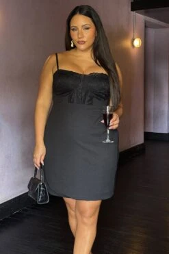 Black Lace Detail Bodycon Dress