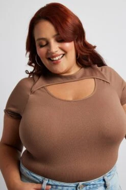 Brown Bodysuit Cut Out Short Sleeve Crew Neck Seamless -You And All Fashion Store cjc1951 84j brown 3