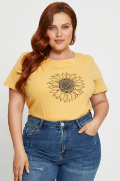 Light Must Graphic T-shirt Sunflower Crew Neck Short Sleeve