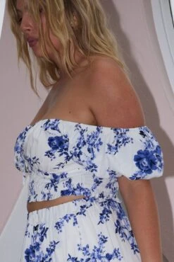Blue Floral Crop Top Short Sleeve Shirred Waist -You And All Fashion Store cwc2501i 47r floral 4