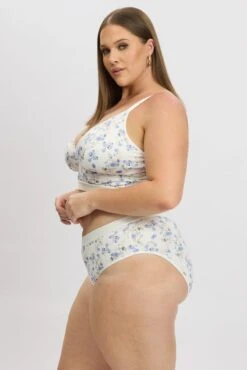 White Ditsy Bralet And Briefs Lingerie Set 9 White Ditsy Bralet And Briefs Lingerie Set -You And All Fashion Store cwl000190 51b ditsy 4